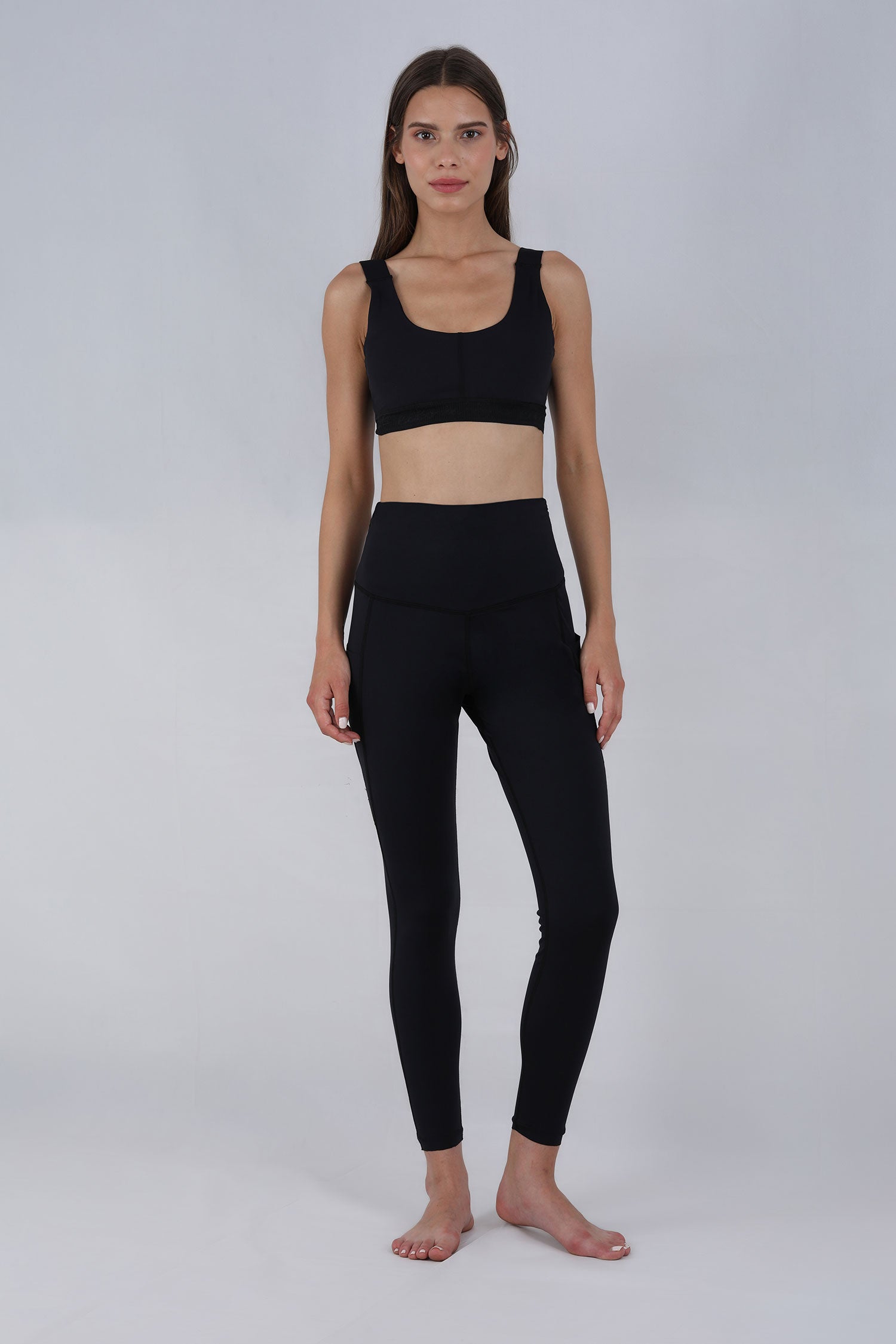 Leggings  Lightweight Strong Compression Leggings with High Tummy