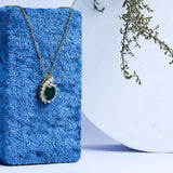 Luxurious Pendant Gemstone Necklace - Fluffy