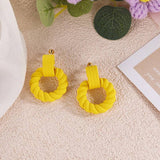 Overlapping Circles Earring - Fluffy