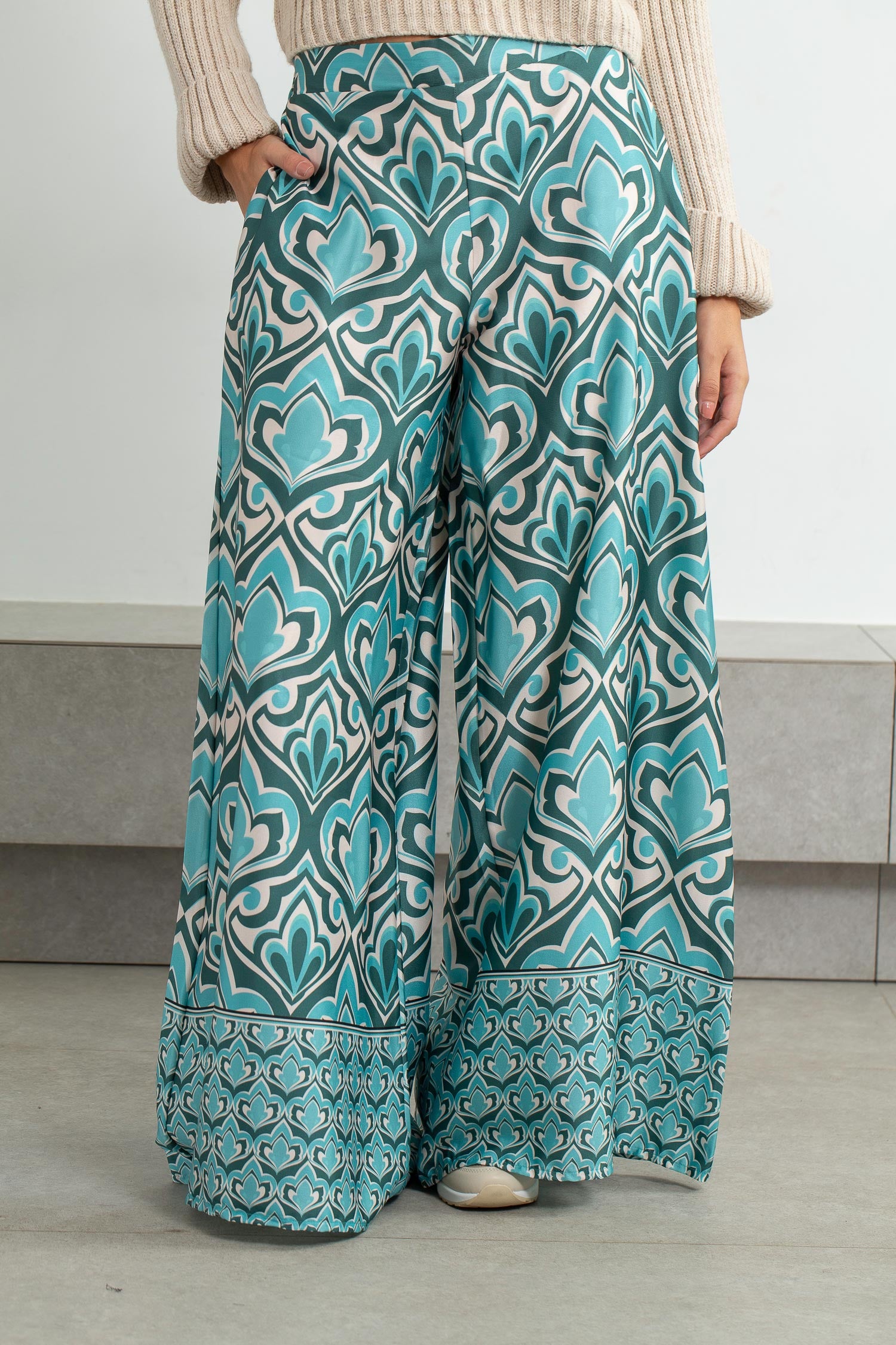 High waisted Printed Pants ( Green In White )