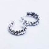 Twisted Lines Metal Earing (10620)  - Fluffy