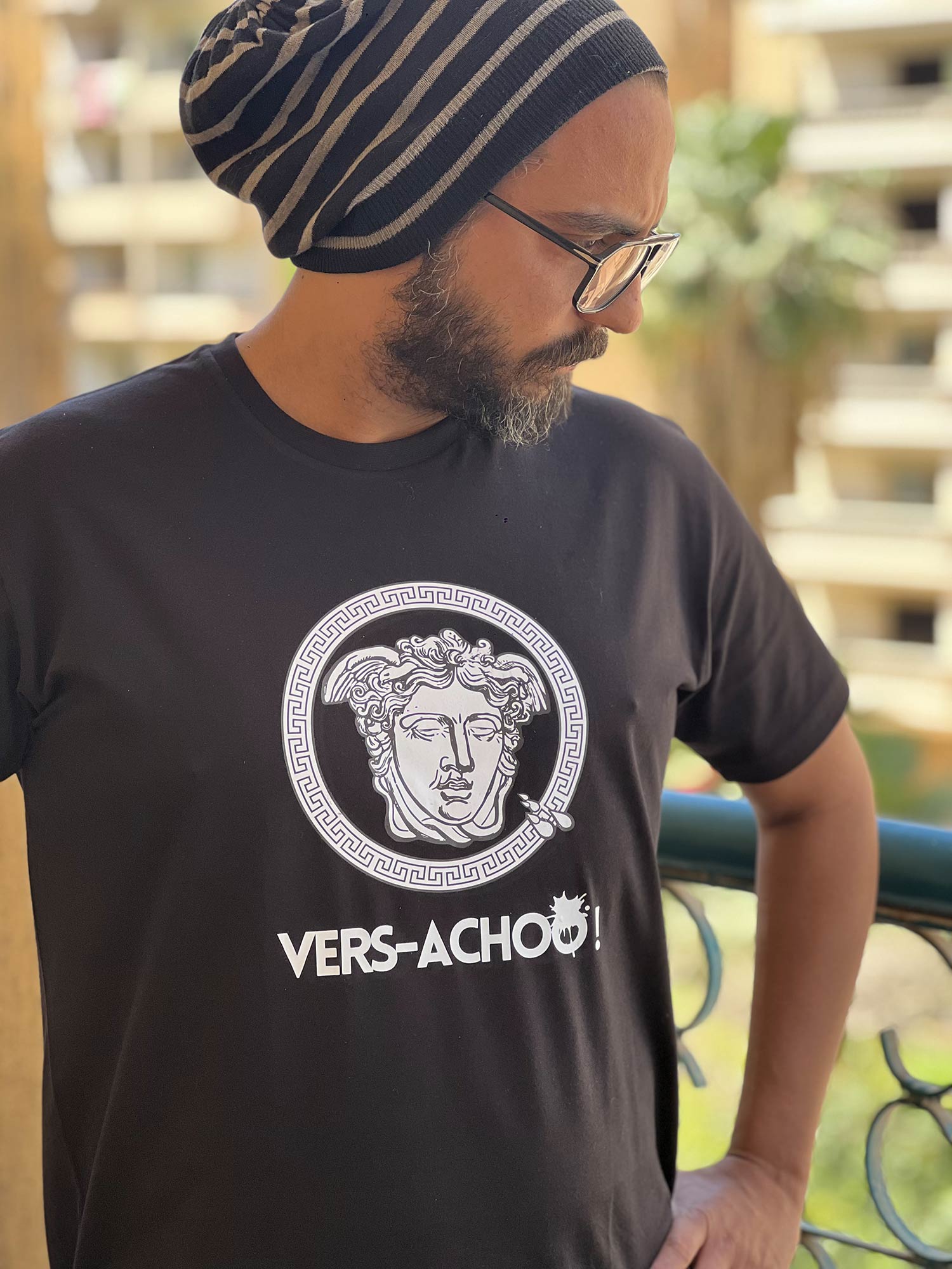 Versachoo  Unisex T-shirt - Marv