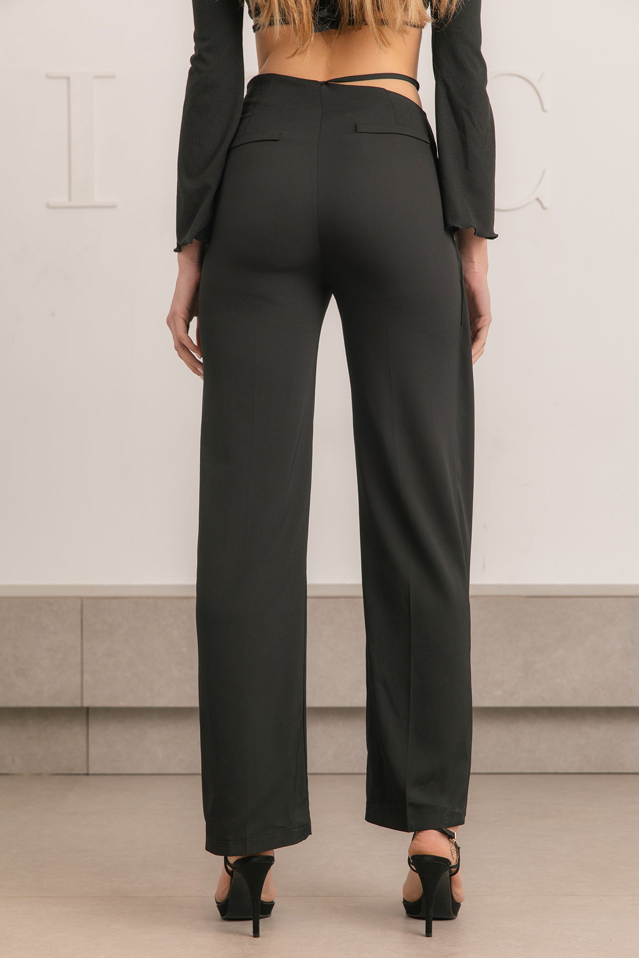 Asymmetrical Detailed Pants